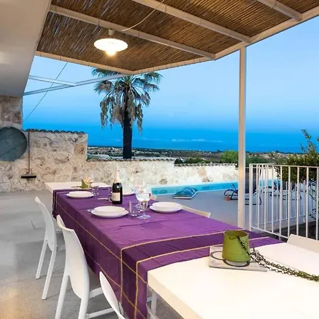 Ferrante Villa