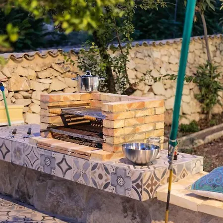 Ferrante Villa *